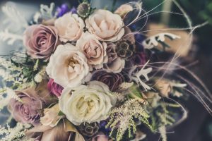 זר פרחים לחתונה בשרון